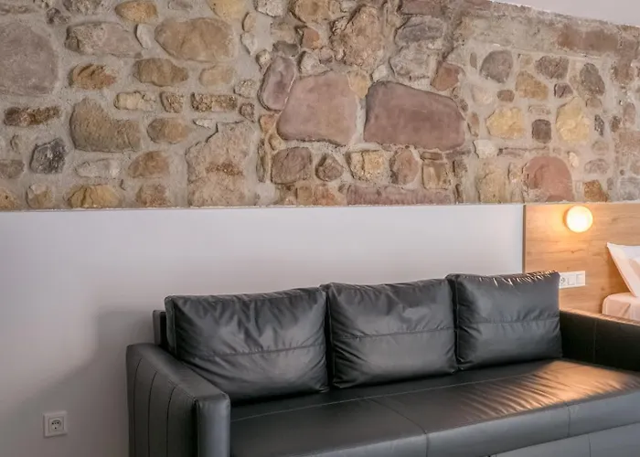 Κατάλυμα σε φάρμα Adaka