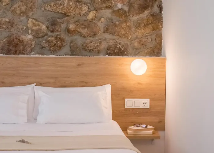 Κατάλυμα σε φάρμα Adaka *