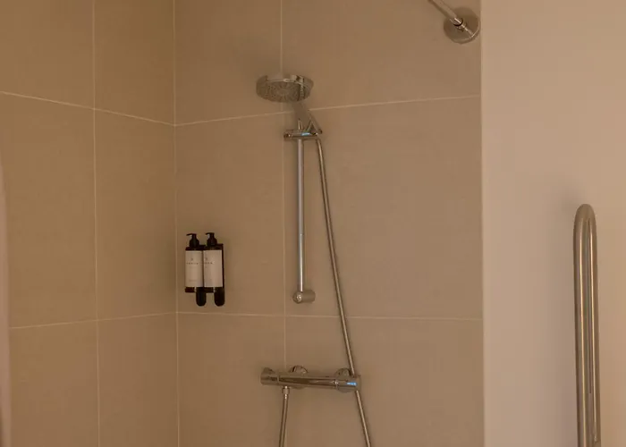 Κατάλυμα σε φάρμα Adaka *