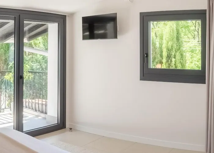 Κατάλυμα σε φάρμα Adaka