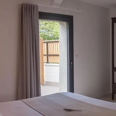 Farm stay Adaka