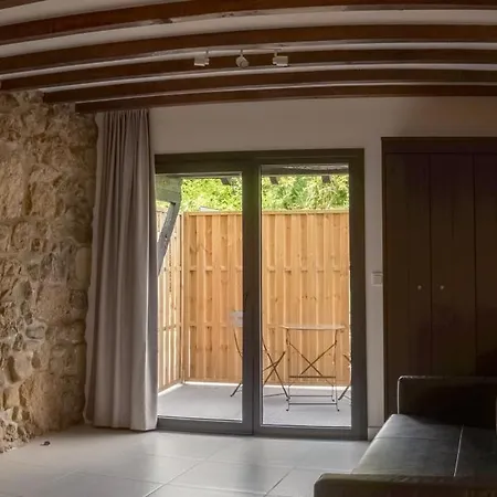 Farm stay Adaka